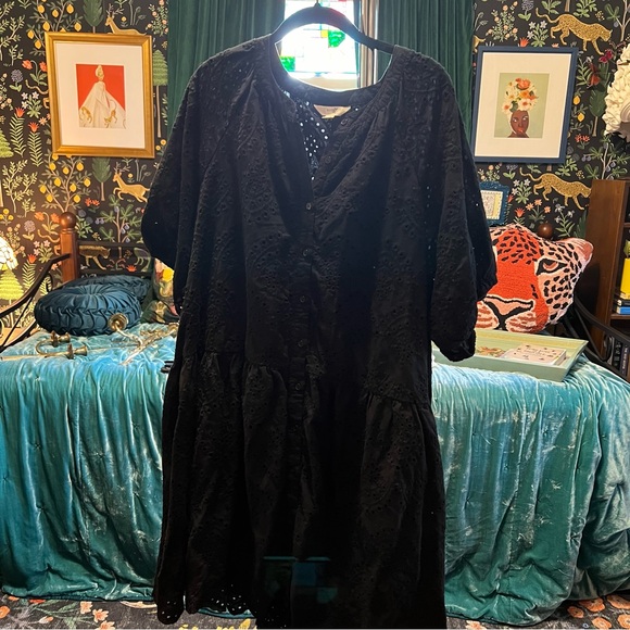 Black eyelet babydoll dress - Picture 3 of 4